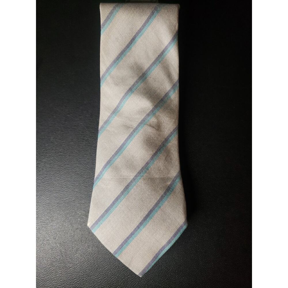 Vintage Shillito Rikes Italian Necktie 50% Silk 50% Wool Silver Blue Striped